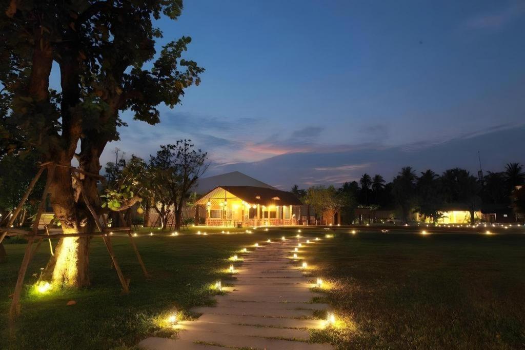 The Buffalo Amphawa Samut Songkhram Экстерьер фото