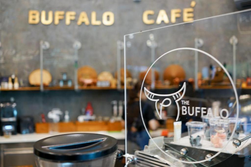 The Buffalo Amphawa Samut Songkhram Экстерьер фото